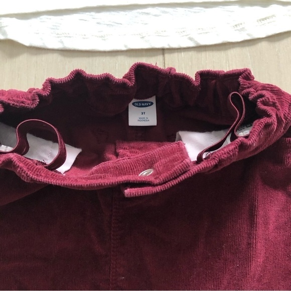 Set of Corduroy Burgundy Skirt and Ruffle Sleeve Top Size 3T - Picture 3 of 5